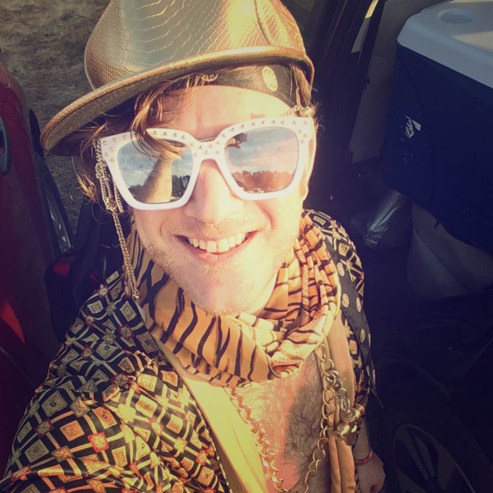 FunkyFormalFutureRetro&Vintage